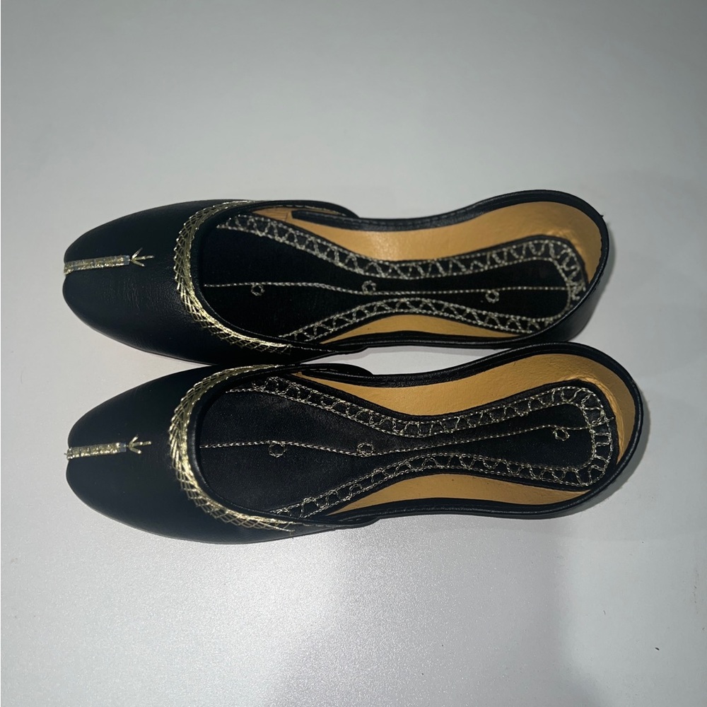 Black woven gold  Fancy Ethnic Traditional Women Hand Made Khussa Shoes Size 6